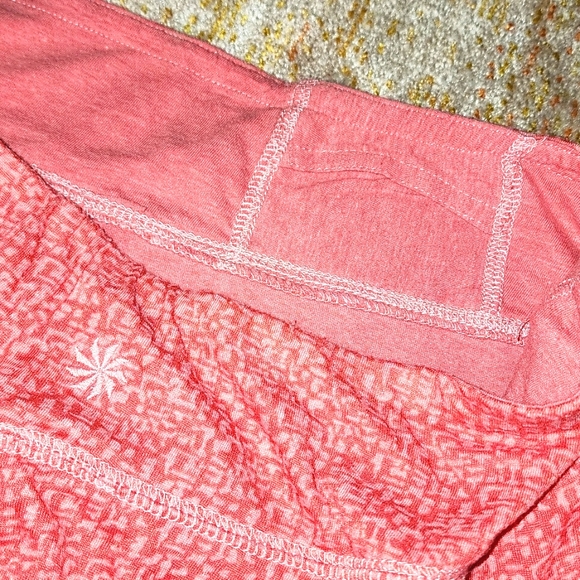 ** 2/$25 ** Athleta Crossroads Burnout Skirt in Watermelon 🍉 - Picture 7 of 10
